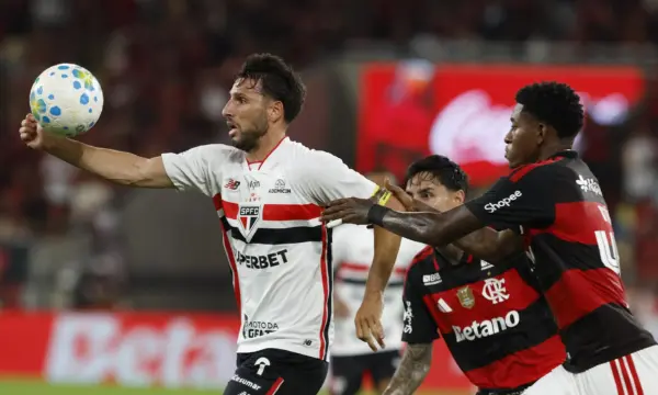 Análise: São Paulo consegue conter o Flamengo, mas é punido na bola parada