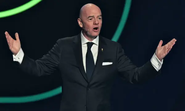 Infantino defende seu projeto: “É uma oportunidade, mas não uma obrigação”