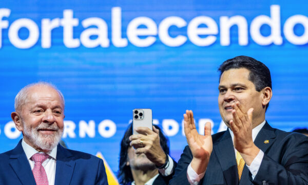 Lula recebe Alcolumbre no Alvorada para nova conversa de reaproximação