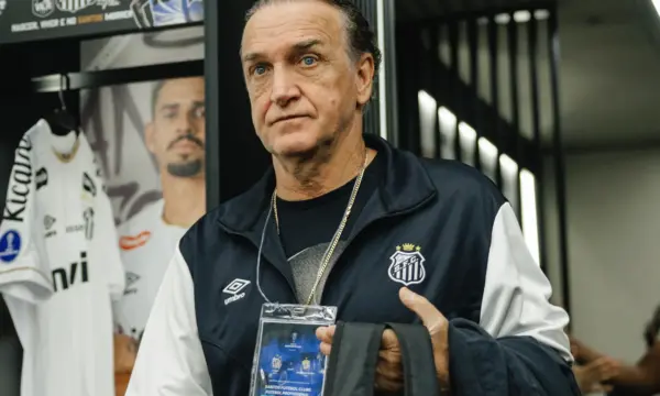 Cuca lamenta empate do Santos e deixa viagem de Neymar para enfrentar o Remo em aberto
