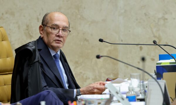 Gilmar Mendes defende Gonet e faz críticas a André Mendonça