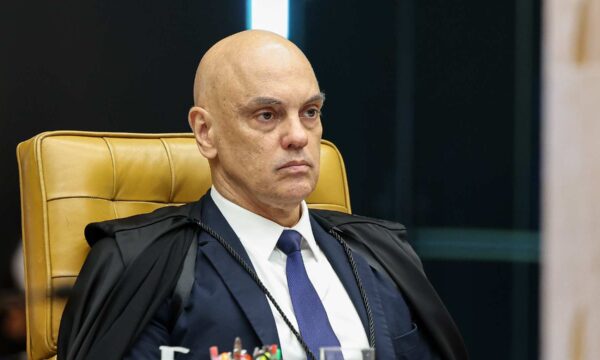 Ministro Alexandre de Moraes perdoa condenado do 8 de janeiro e manda destravar carteira de criptomoedas