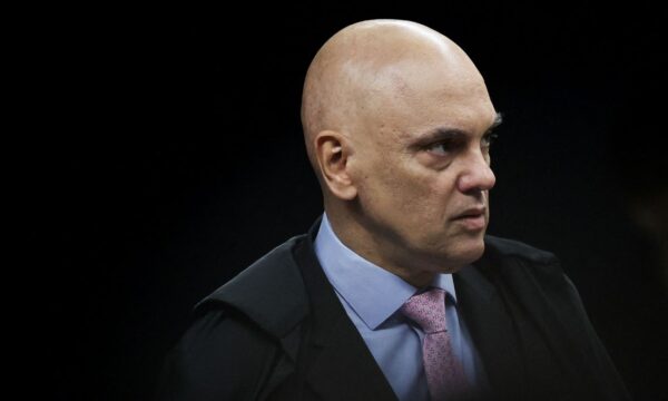 Fachin tira inquérito das fake news de Alexandre de Moraes