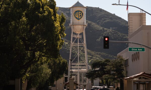 Paramount fecha acordo com Estados dos EUA para destravar fusão de US$ 110 bi com a Warner