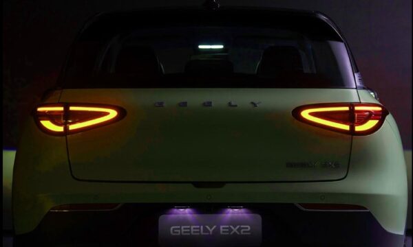 Geely aposta em IA e carregamento de carros elétricos em 4 minutos
