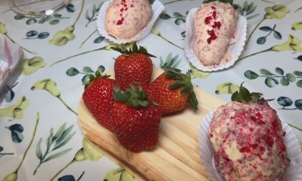 Morango cravejado: trend aumenta procura, mas chuvas prejudicam produção; preço sobe até 177%