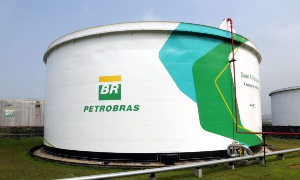Mais R$ 1,03 bi pinga para Petrobras (PETR4) em subvenção do combustível